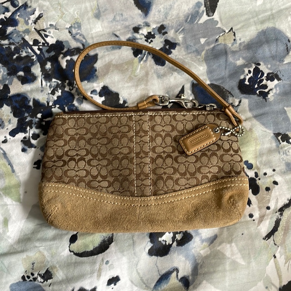 Tan Coach wristlet/clutch